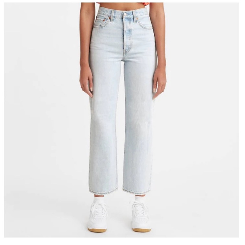 Levi’s Wedgie Straight